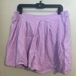Banana Republic Lavender Pleated Shorts | XL